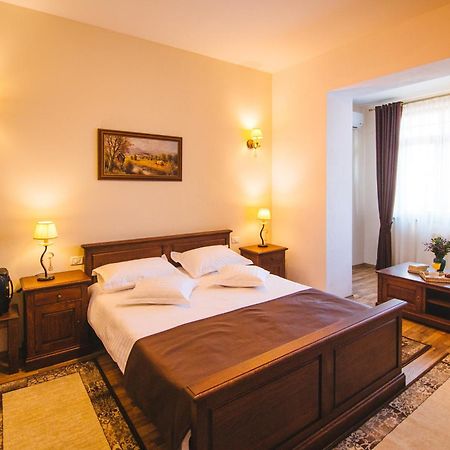 Hotel Karlhof Sebeş Camera foto