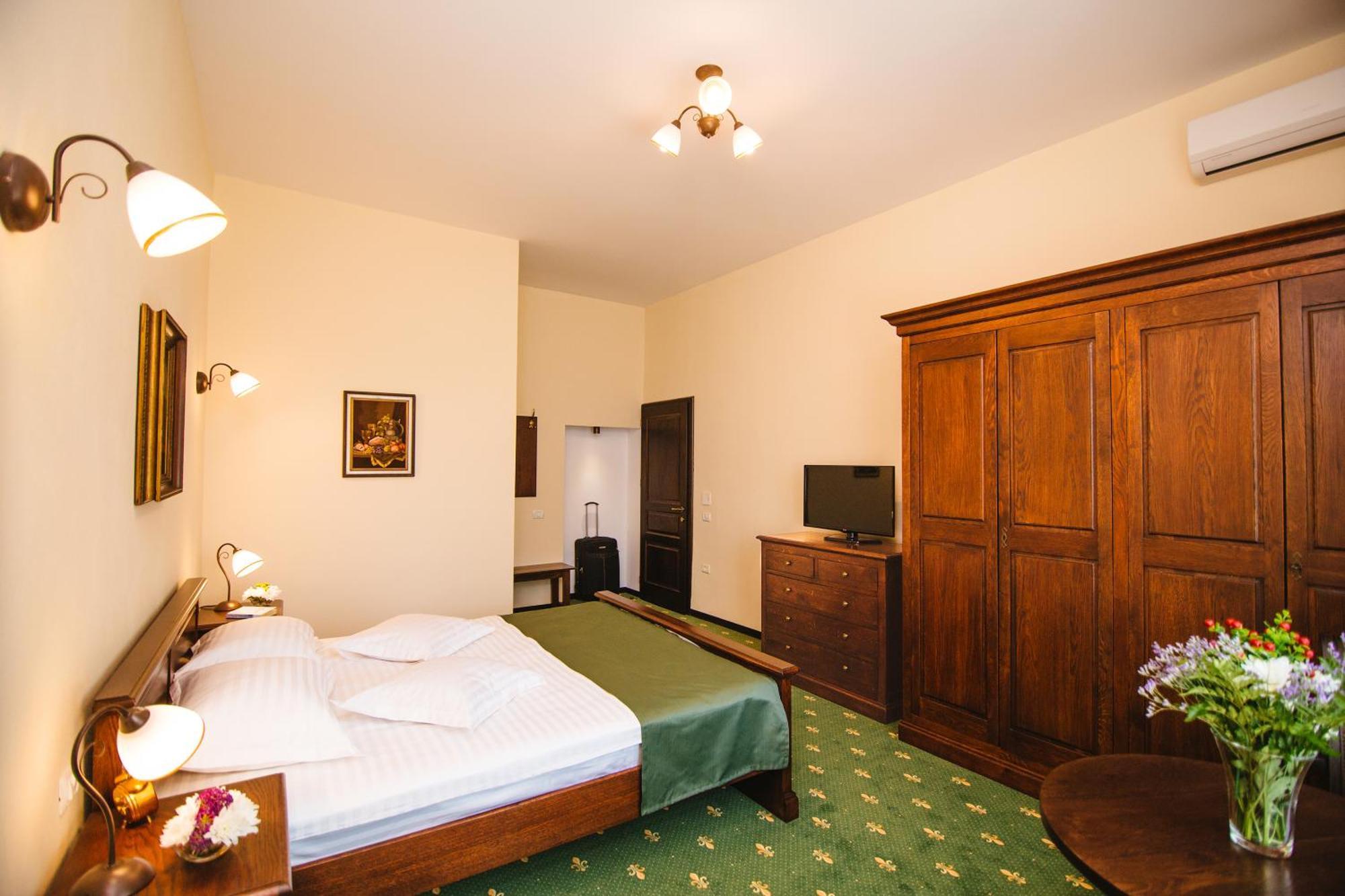 Hotel Karlhof Sebeş Camera foto